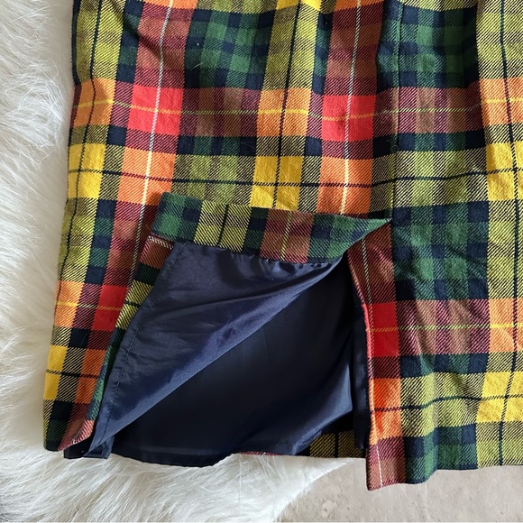 Liz Claiborne Plaid Pencil Skirt - Picture 3 of 5